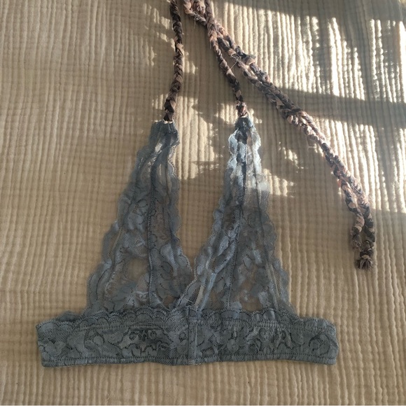 Gypsy Junkies Halter Bra - Picture 2 of 5